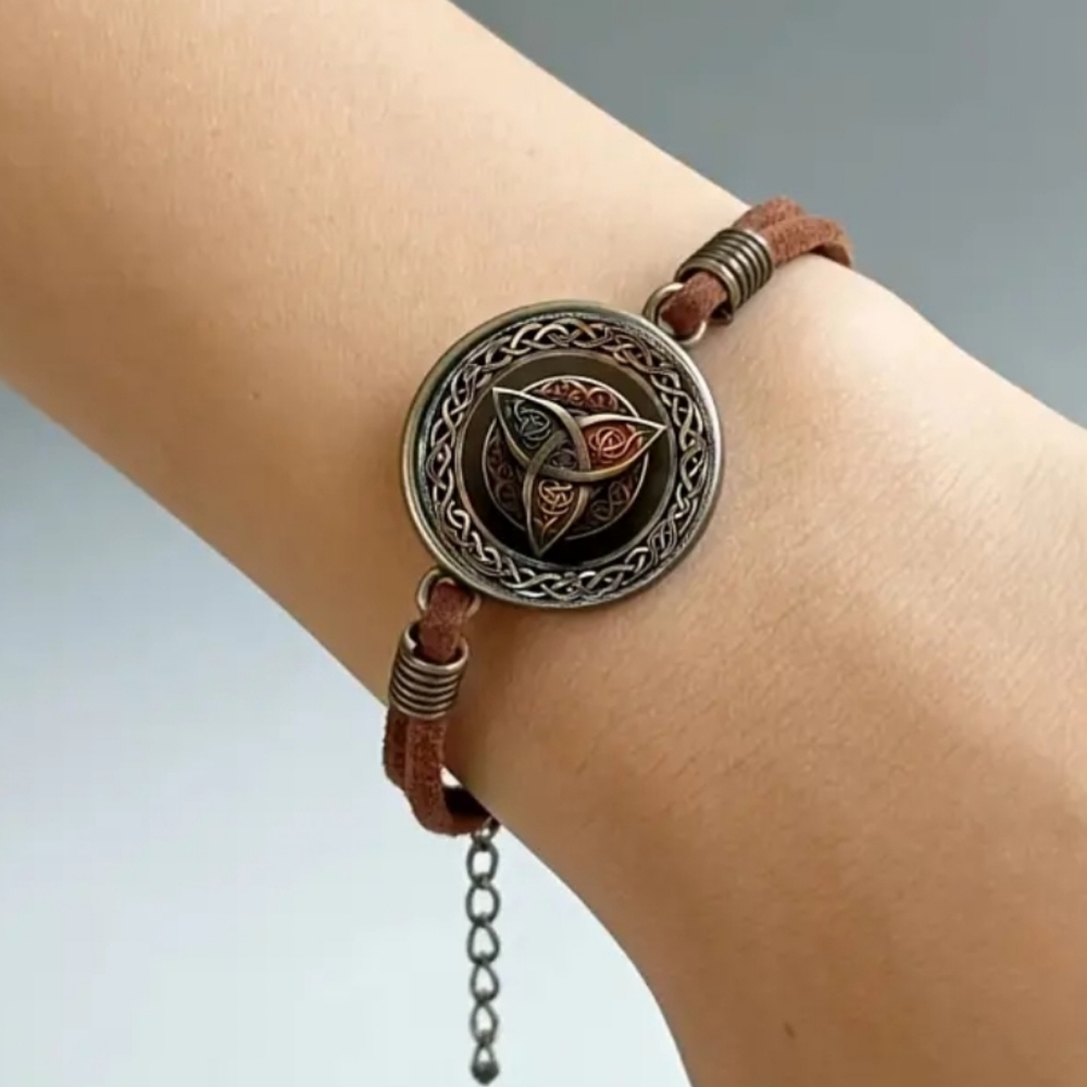 Triquetra Leather Bracelet with Bronze Accents - Picture 6 of 6